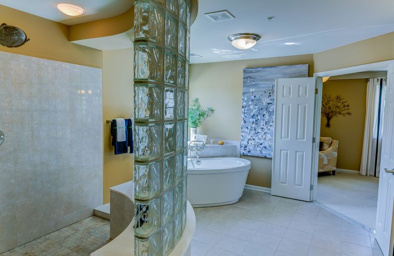 Best Bathroom Renovation Contractors in Mesquite, TX